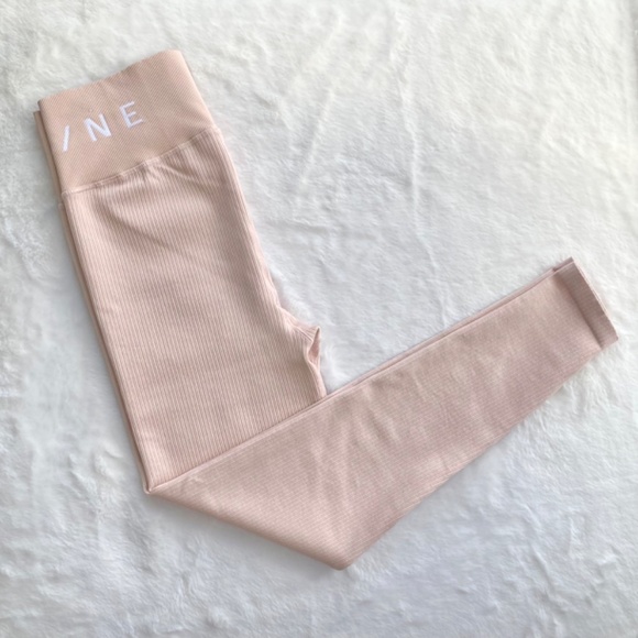 NWOT Aerie Offline High Waisted Ribbed Pink Leggings - Picture 4 of 14